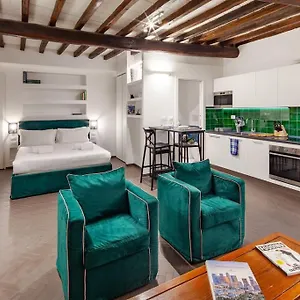 Casa Annamaria Al Pantheon Apartment