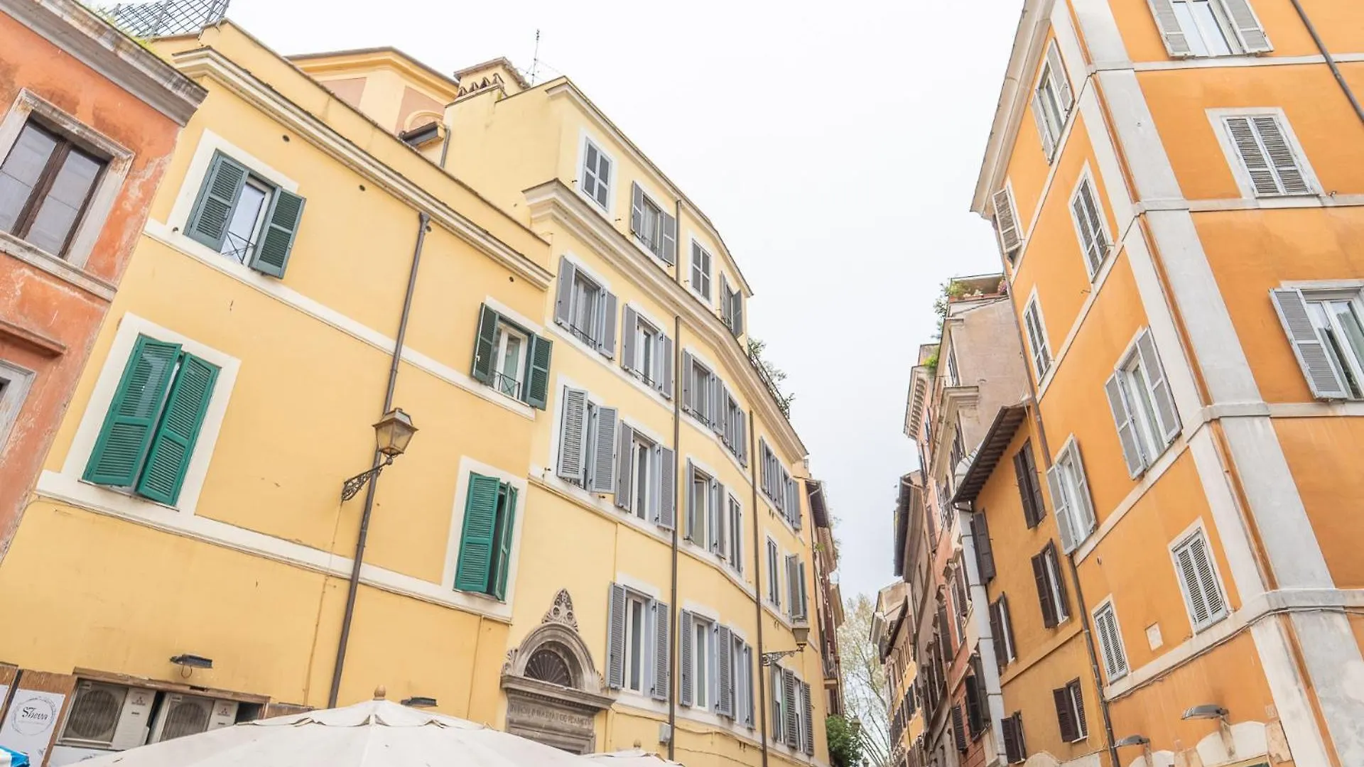 Family Retreat In The Heart Of The Ghetto By Houseeds Rome