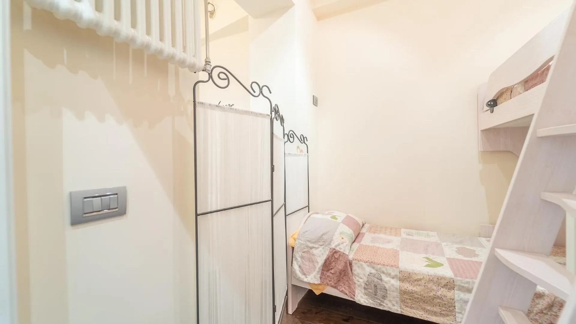 Family Retreat In The Heart Of The Ghetto By Houseeds Rome Italy